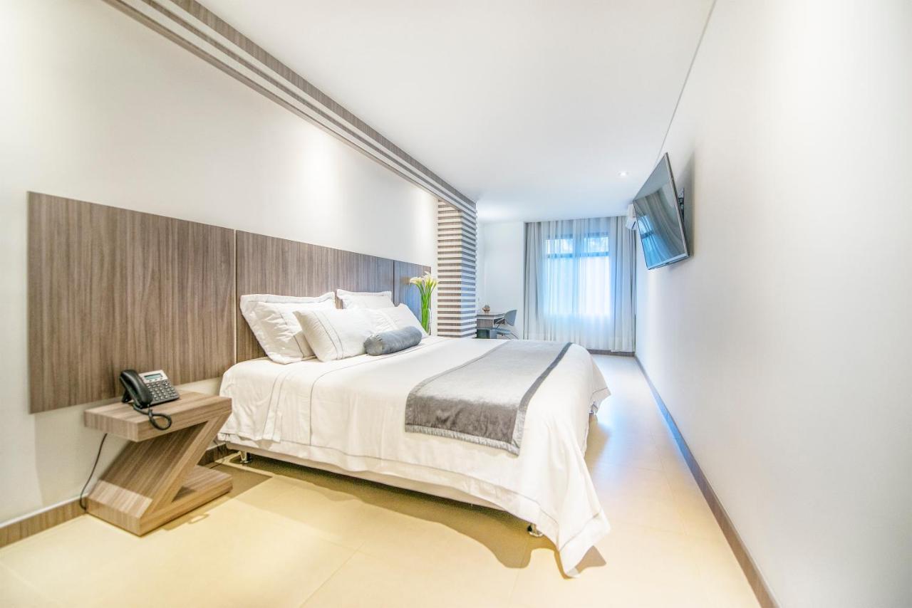 Hotel Torre Poblado Медельин Экстерьер фото