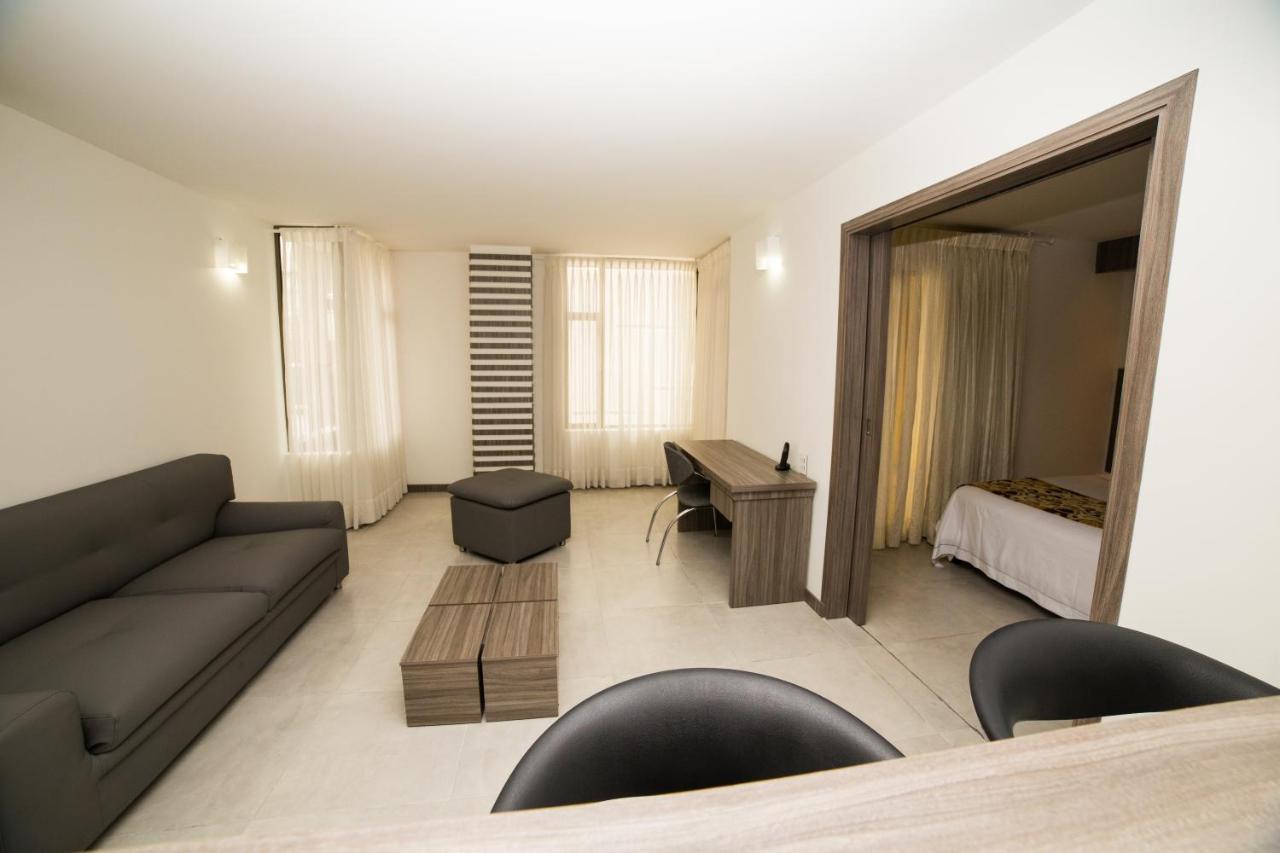 Hotel Torre Poblado Медельин Экстерьер фото